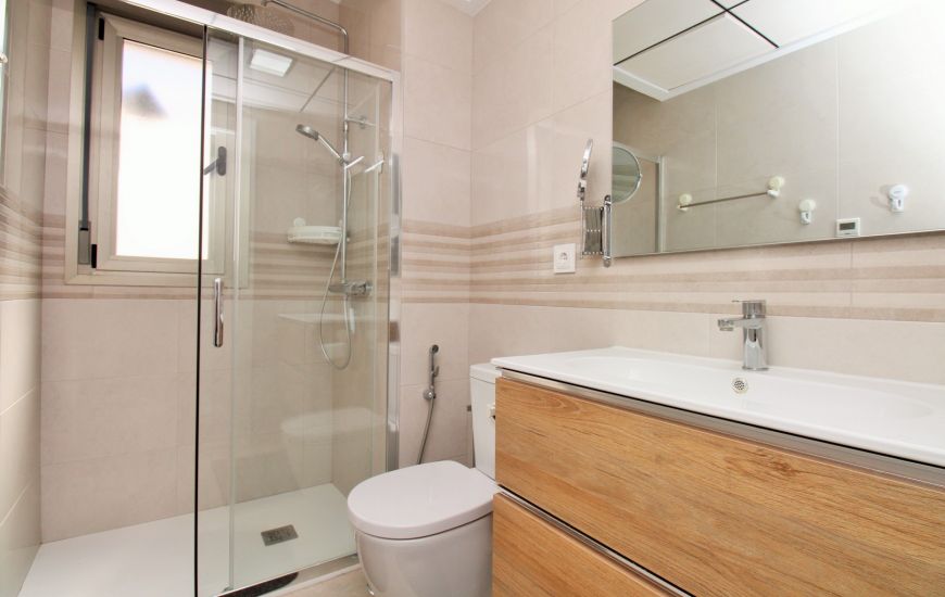 Sale - Villa - Villamartin