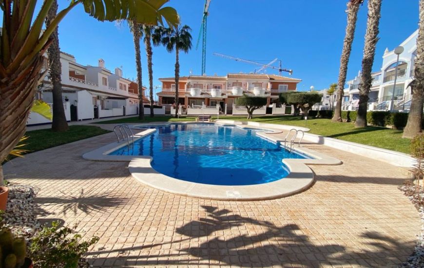 Sale - Half Vrijstaand Huis - Ciudad Quesada