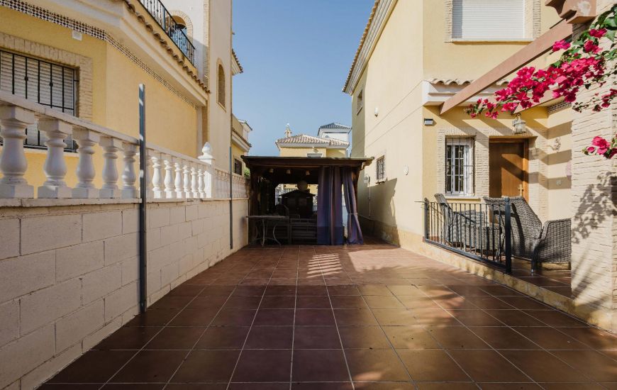 Sale - Villa - Algorfa