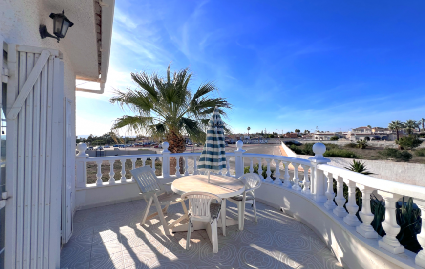 Sale - Villa - Torrevieja