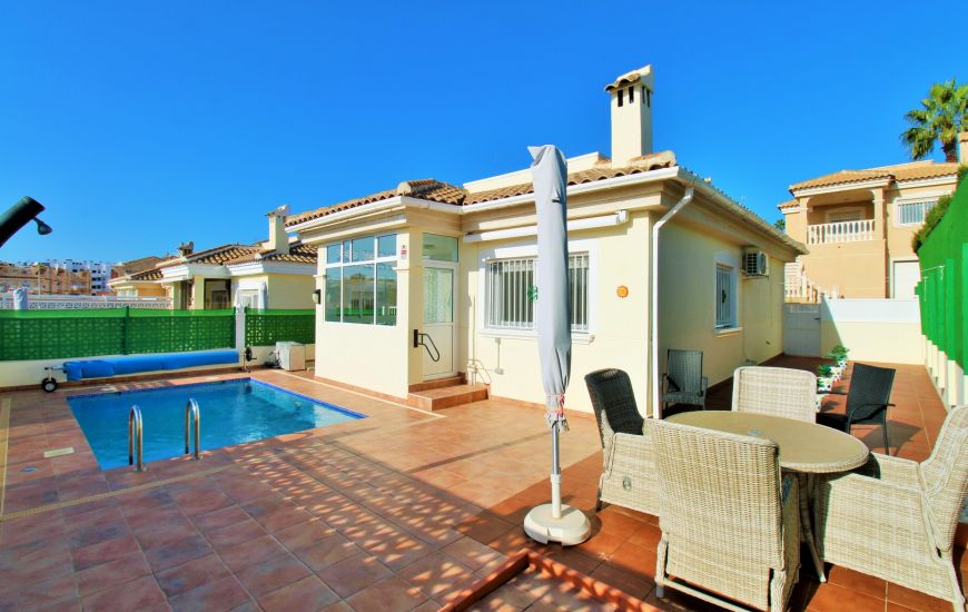 Sale - Bungalow - Villamartin