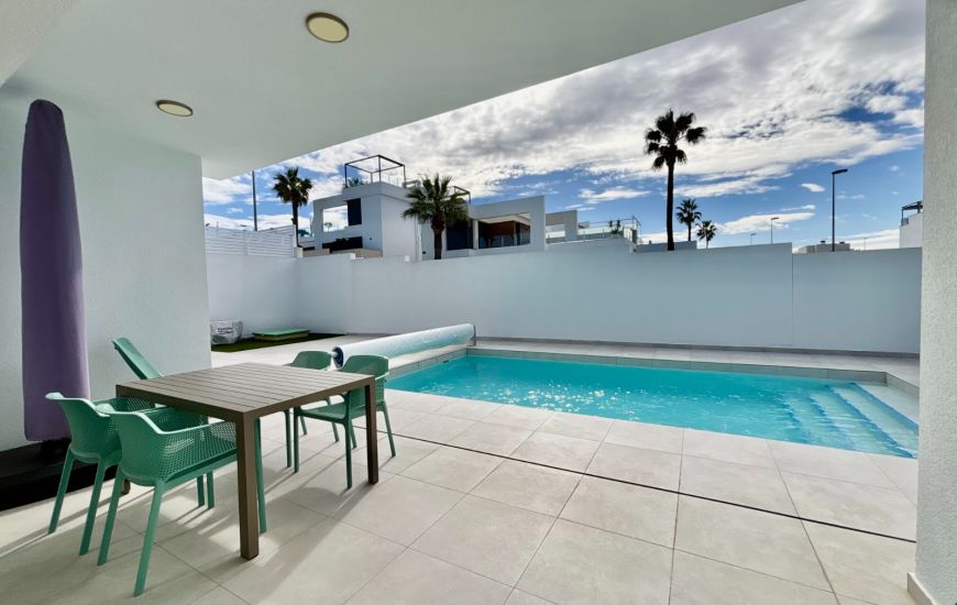 Venta - Villa - Benijofar