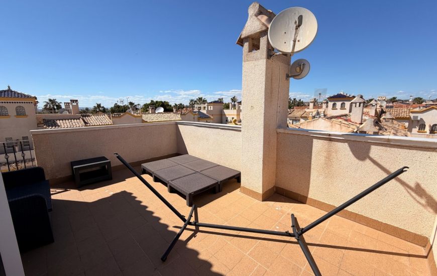 Sale - Townhouse - El Raso