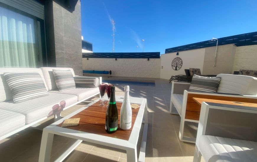 Sale - Half Vrijstaand Huis - Ciudad Quesada