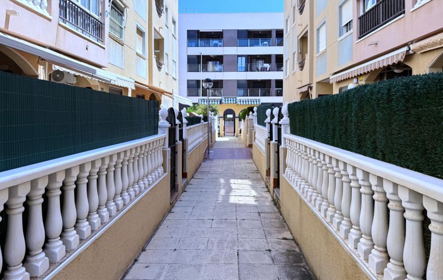 Venta - Ground Floor - Torrevieja