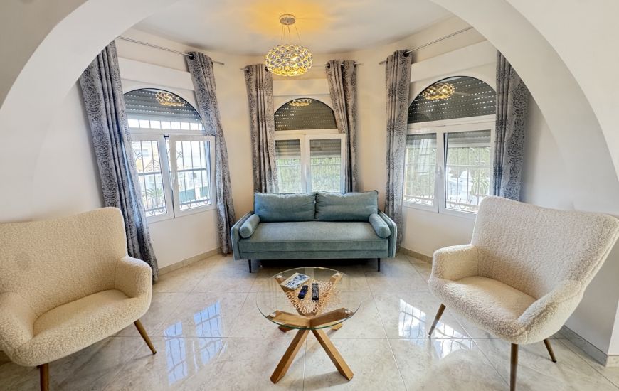 Sale - Villa - Villamartin