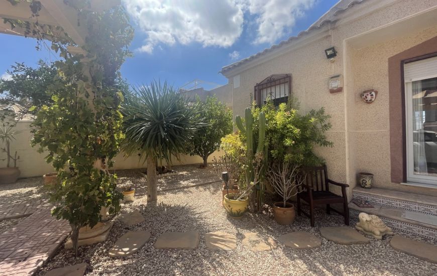 Sale - Villa - Algorfa