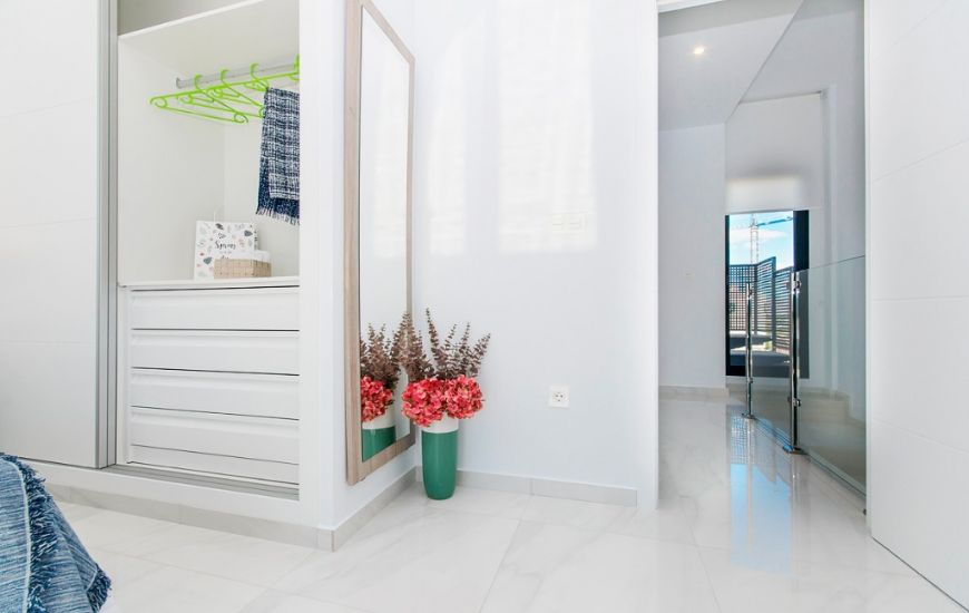 Nueva construcción  - Villa - Entre Naranjos