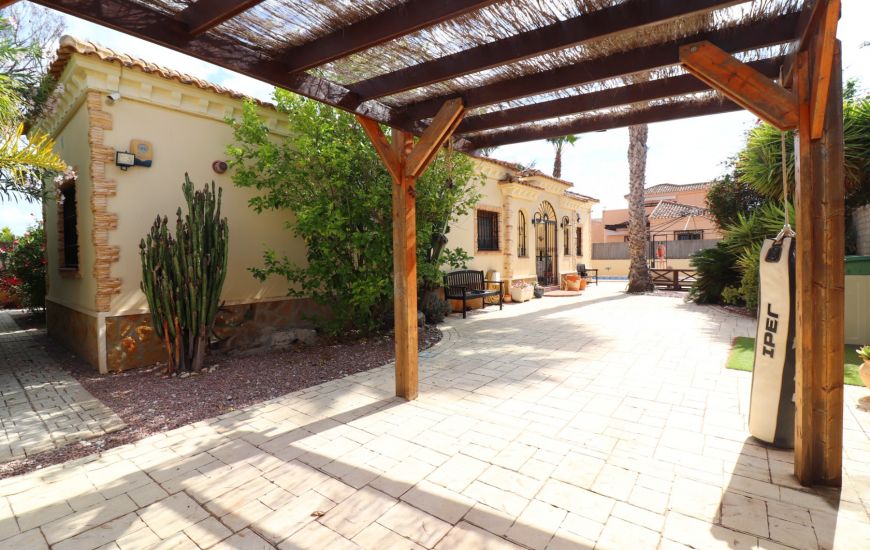 Sale - Villa - Formentera del Segura