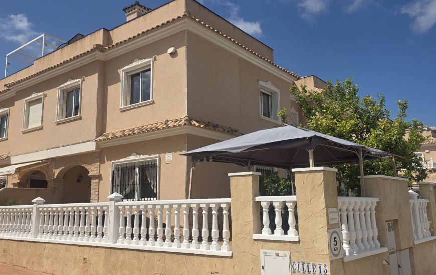 Sale - Rijtjeshuis - Orihuela Costa