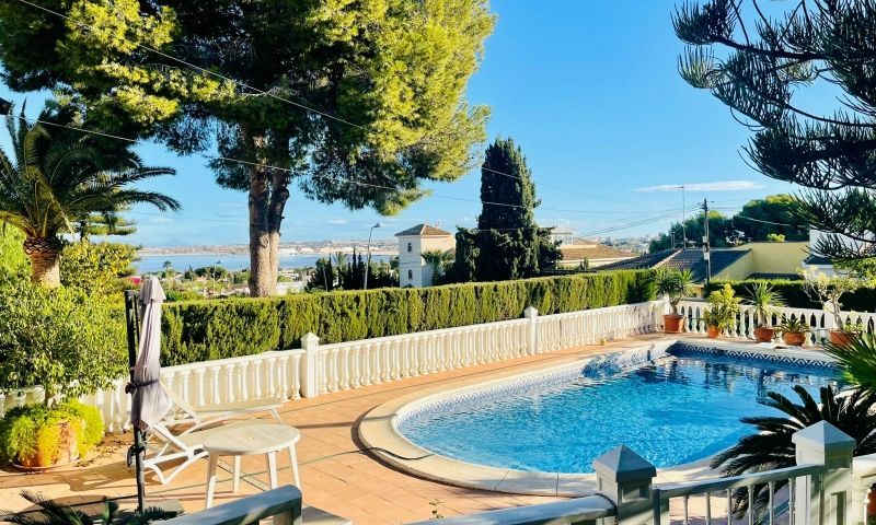 Venta - Villa - Torrevieja