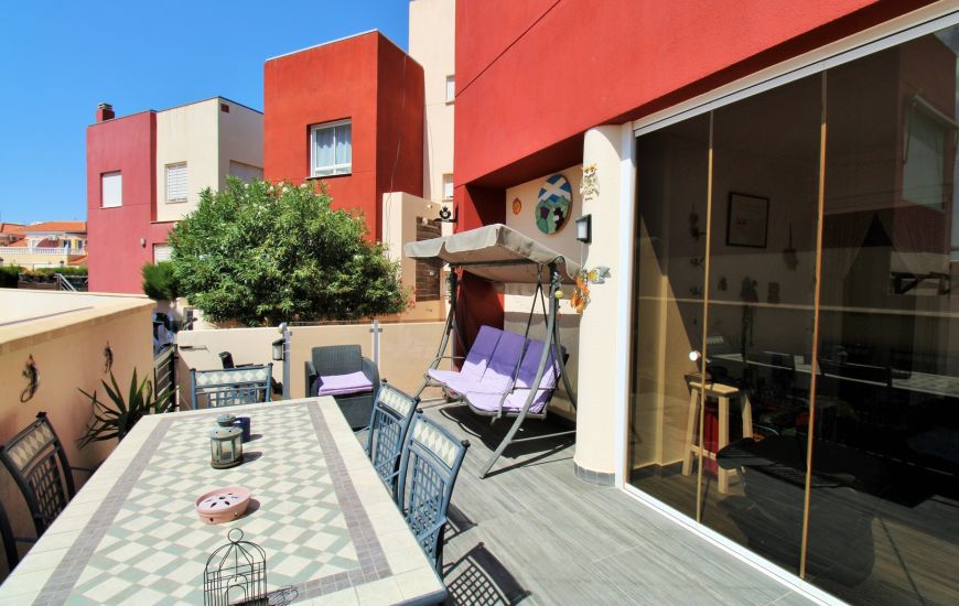 Sale - Rijtjeshuis - Villamartin