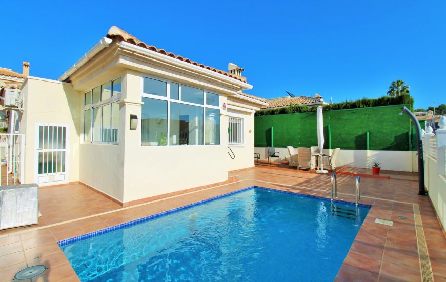 Sale - Bungalow - Villamartin