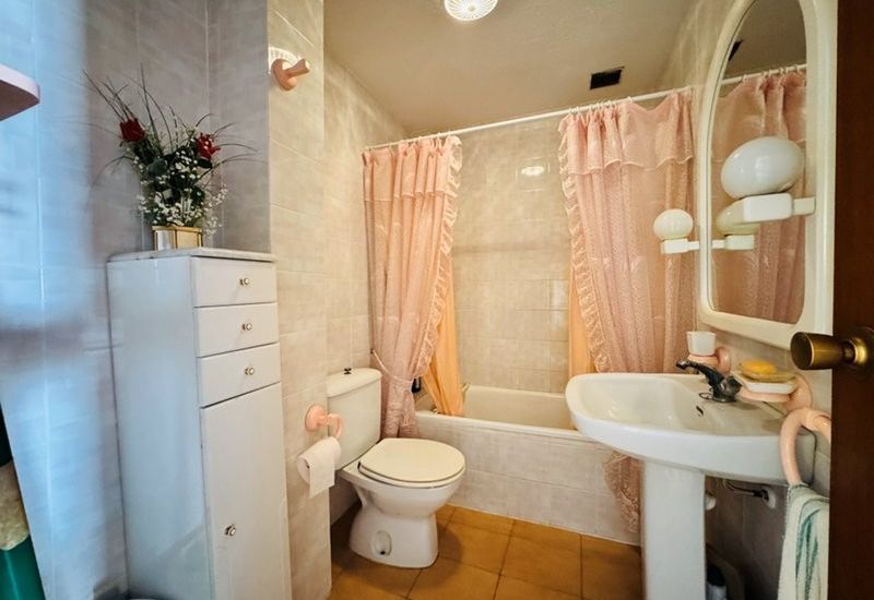 Sale - Townhouse / Duplex/Corner - 