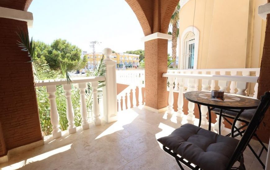 Sale - Villa - Orihuela Costa