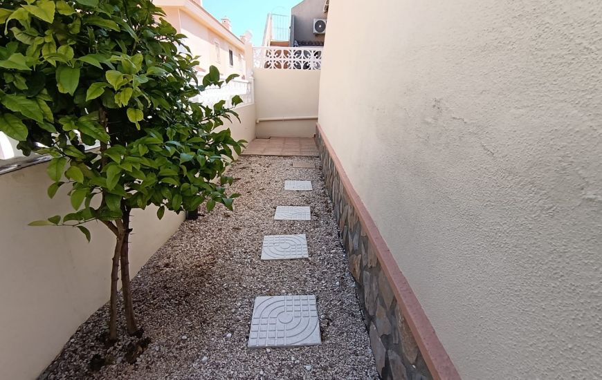 Sale - Half Vrijstaand Huis - Ciudad Quesada