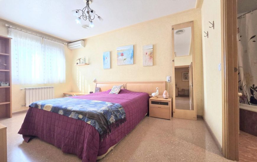 Sale - Rijtjeshuis - Monovar