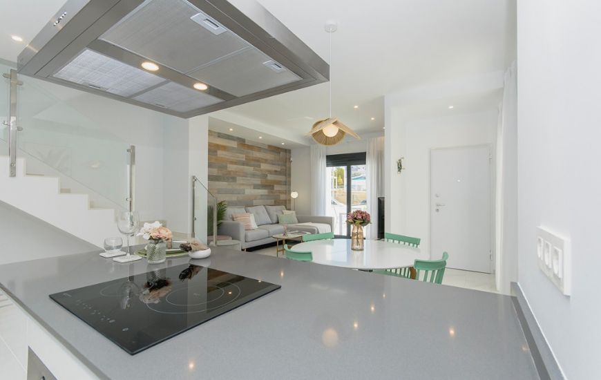 Nueva construcción  - Villa - Entre Naranjos