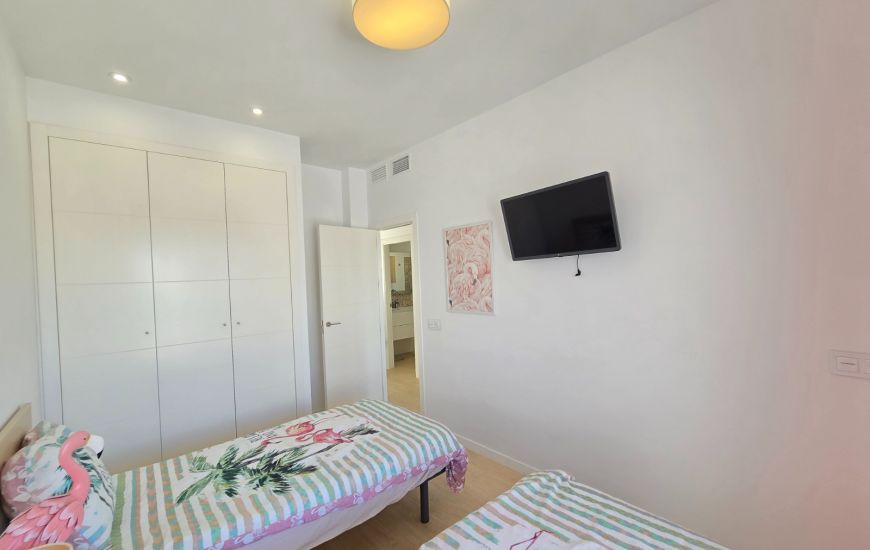 Sale - Villa * - Pilar de la Horadada *