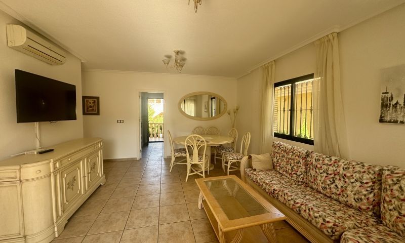 Sale - Villa - Villamartin