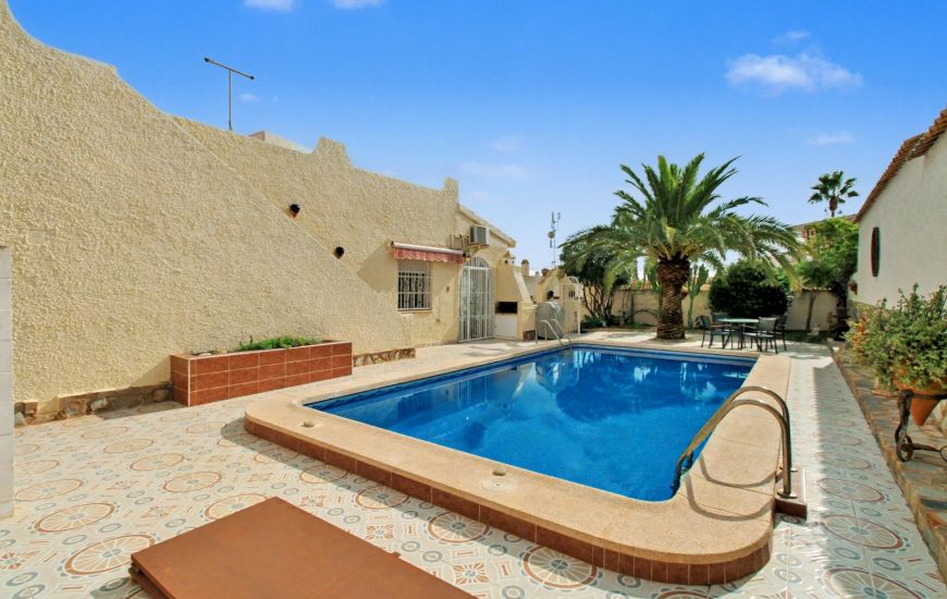Sale - Villa - Villamartin