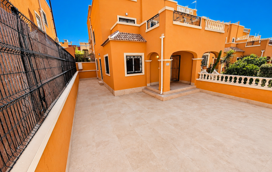 Sale - Villa - Orihuela Costa