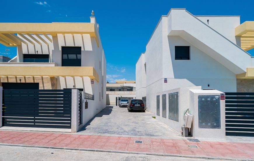 Sale - Villa - Los Montesinos - 