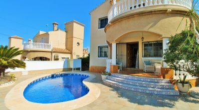 Villa - Sale - Villamartin - Villamartin
