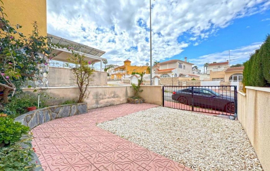 Sale - Casa - Orihuela Costa