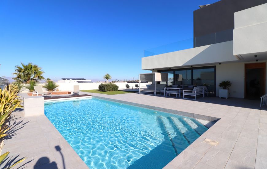 Sale - Villa - Benimar