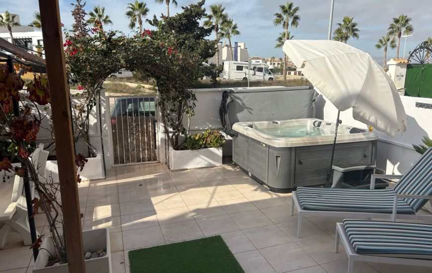 Sale - Townhouse - Algorfa