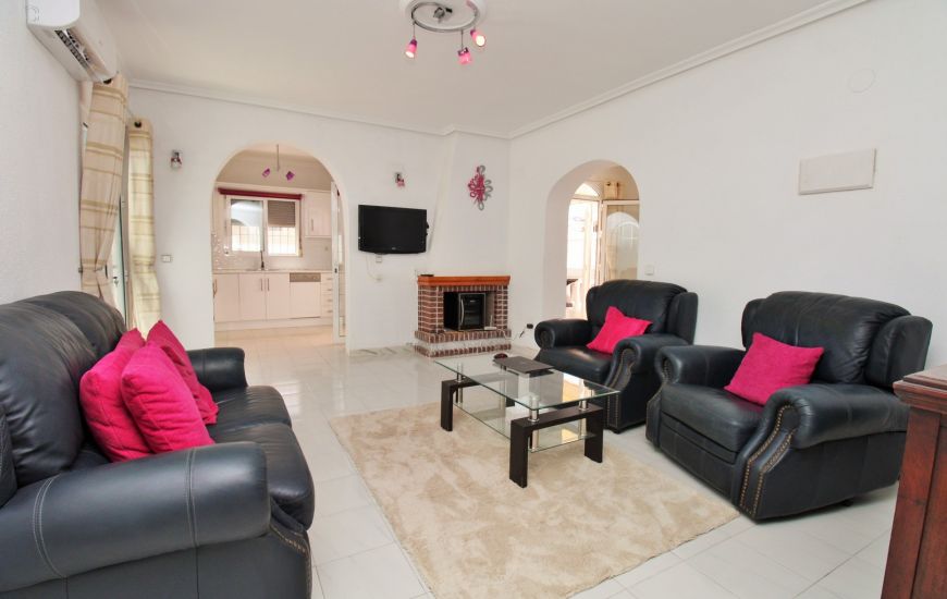 Sale - Villa - Villamartin