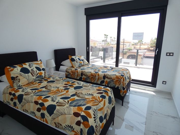 Sale - Villa - Ciudad Quesada