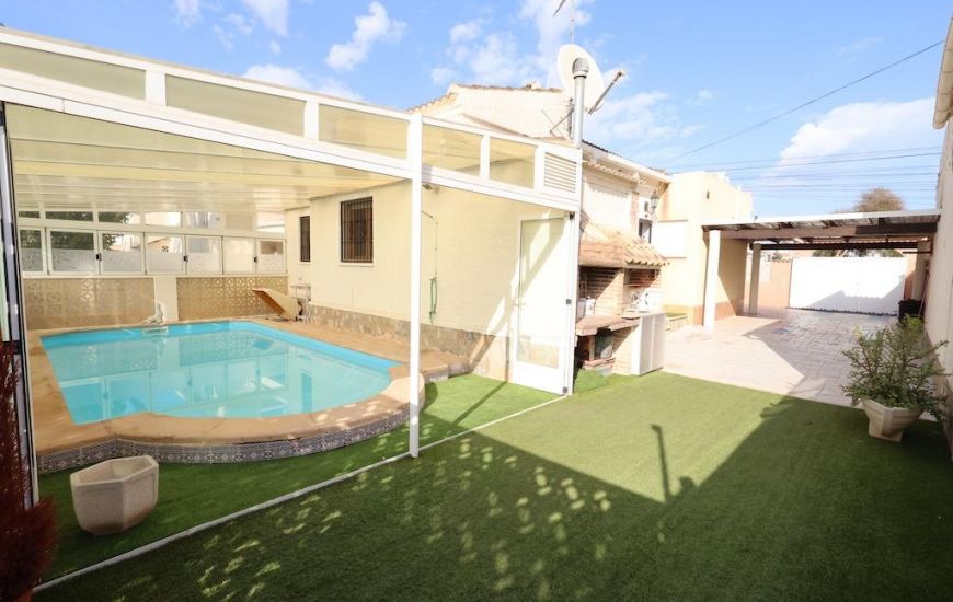 Venta - Villa - Torrevieja