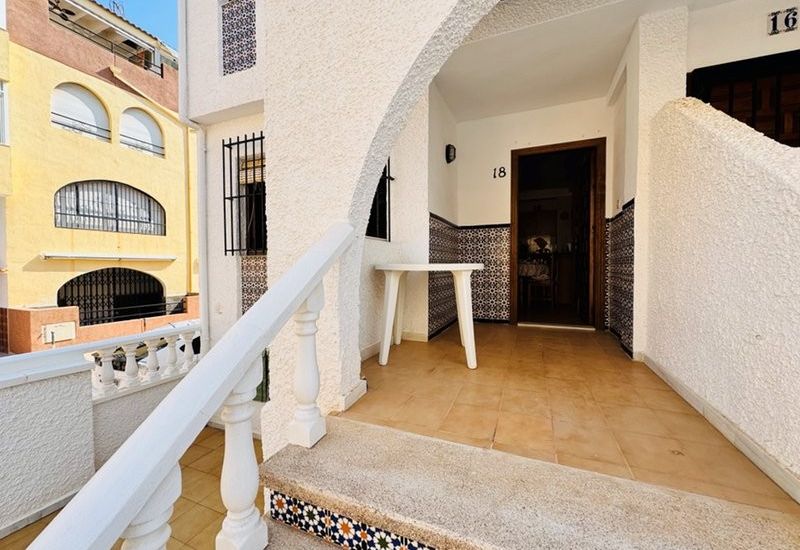Sale - Townhouse / Duplex/Corner - 