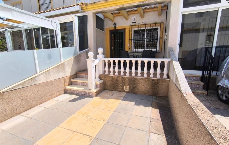 Sale - Rijtjeshuis - Algorfa