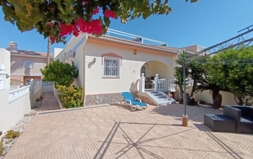 Sale - Half Vrijstaand Huis - Ciudad Quesada