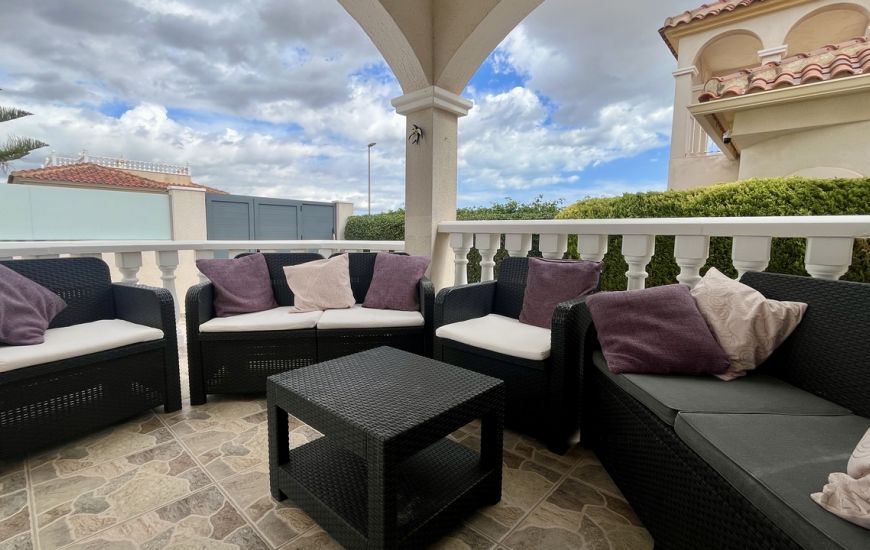 Venta - Villa - Algorfa