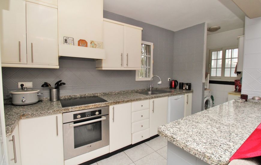 Sale - Townhouse - Villamartin