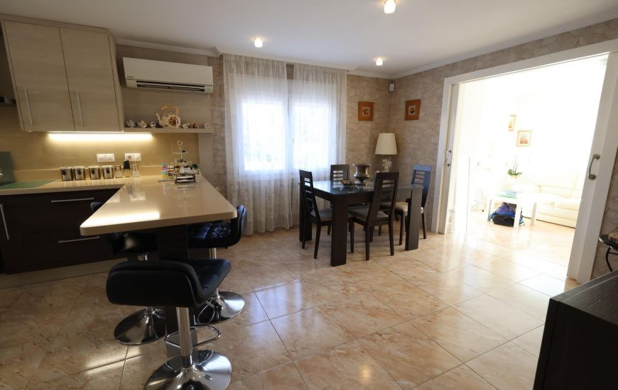 Sale - Villa - Torrevieja