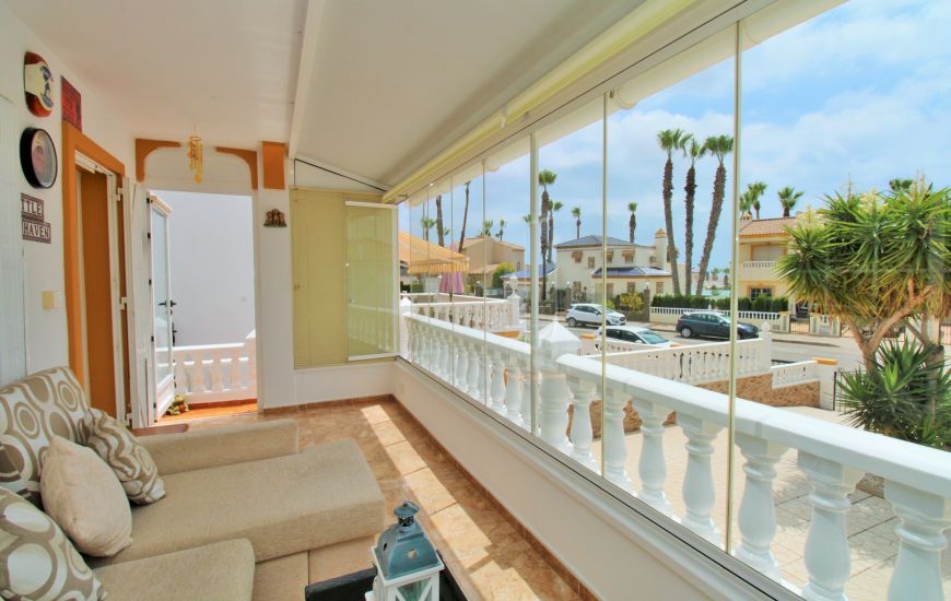Sale - Villa - Villamartin