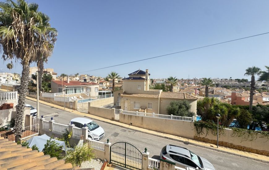 Venta - Villa - Villamartin