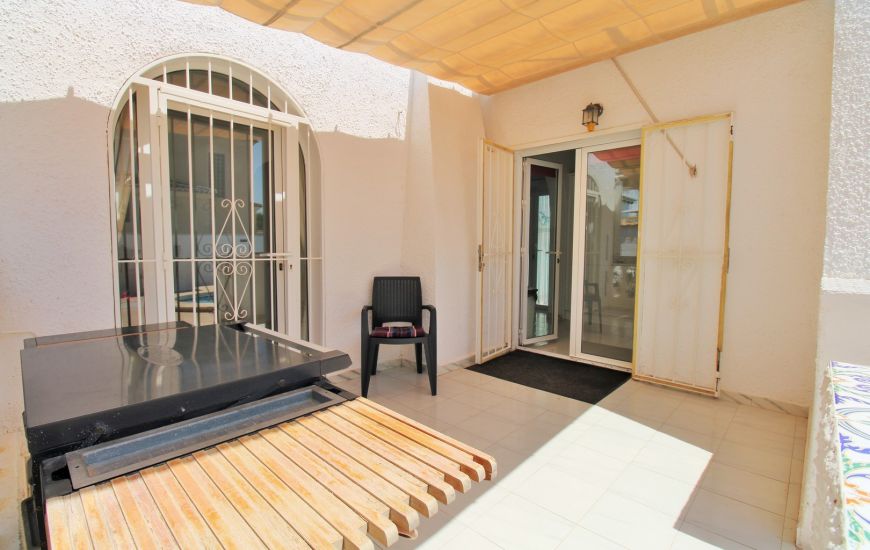 Sale - Villa - Villamartin