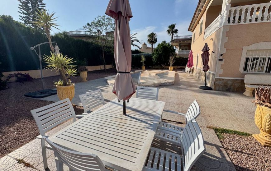 Sale - Villa - Benferri