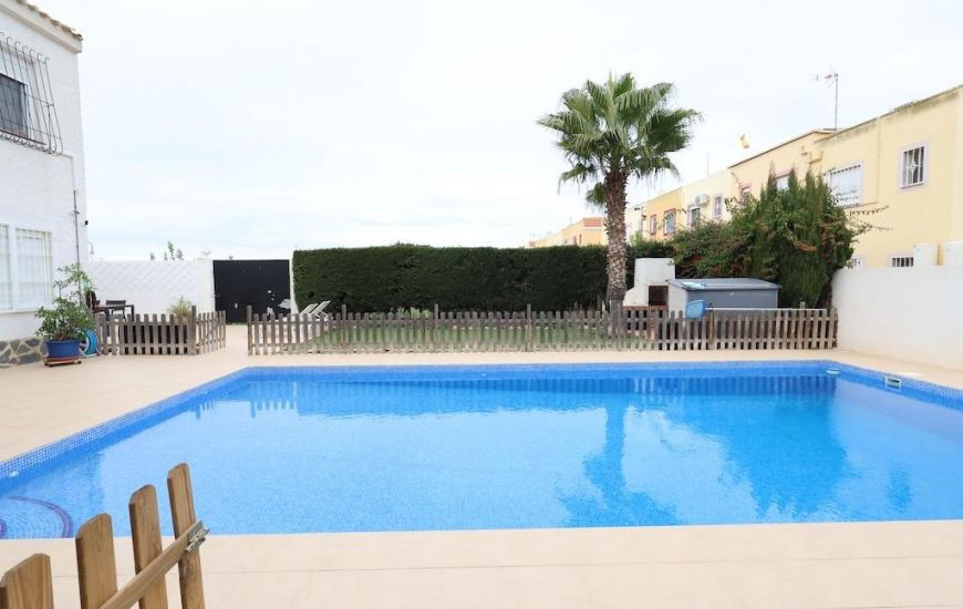 Sale - Bungalow - Orihuela Costa