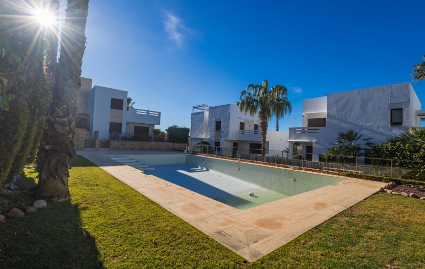 Sale - Villa - Algorfa - 