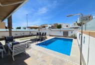Sale - Villa * - Pilar de la Horadada *