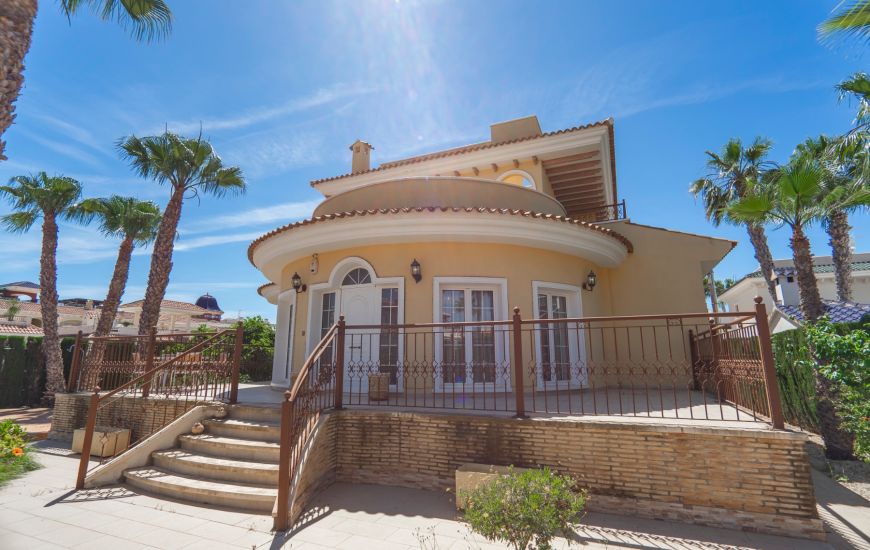 Sale - Villa - Ciudad Quesada