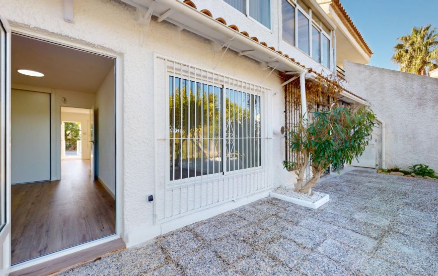 Sale - Bungalow - Orihuela Costa