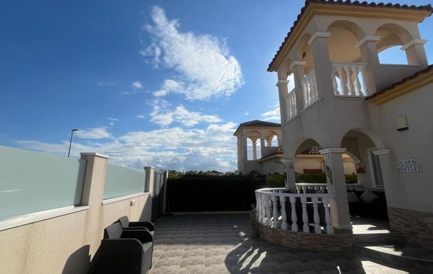 Venta - Villa - Algorfa